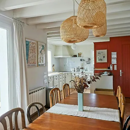 Landes House With Direct Access In