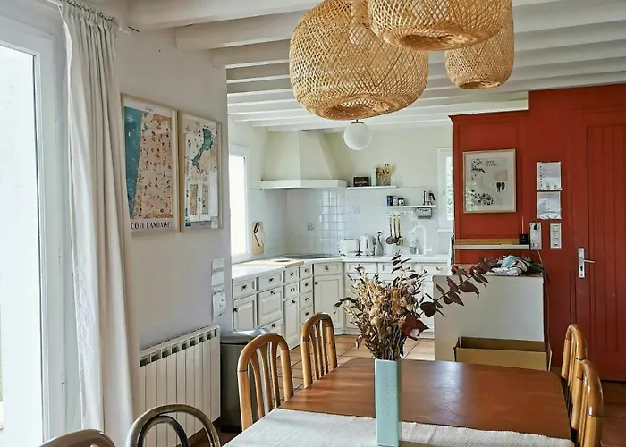 Landes House With Direct Access In